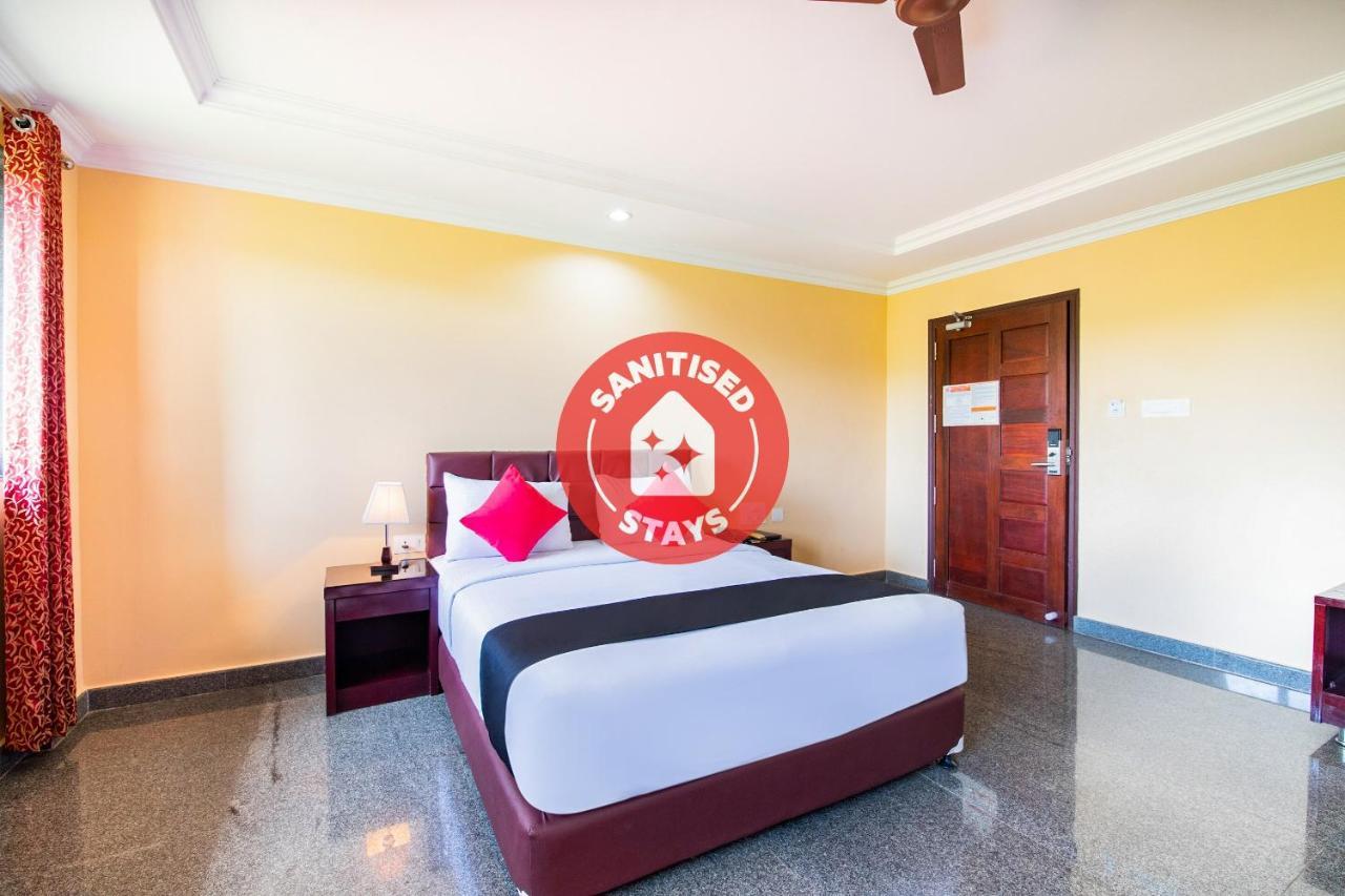 Capital O 22439 Ratna Forever Hotel Karkal Eksteriør billede